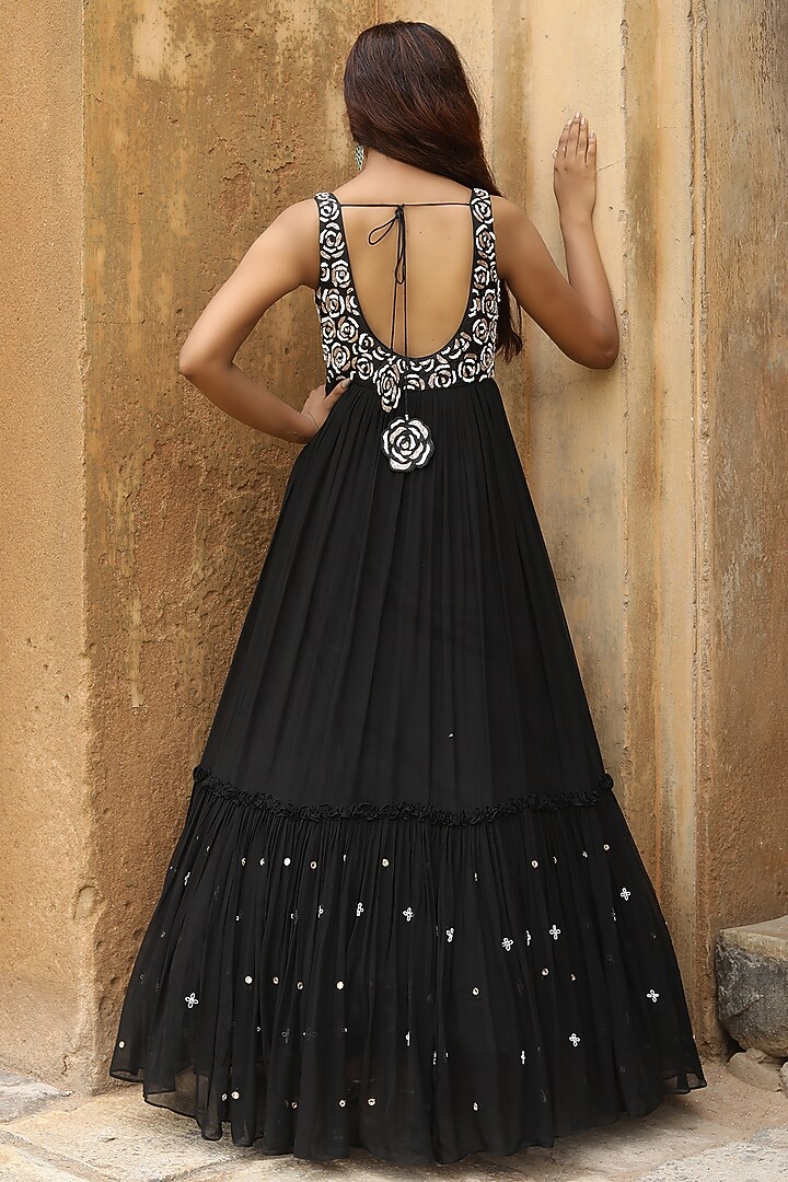 Black Embellished Wedding Anarkali Set by SONAL PASRIJA at Pernia's Pop Up Shop
