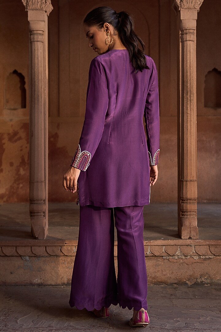 Purple Silk Hand Embroidered Kurta Set by SONAL PASRIJA at Pernia's Pop Up Shop