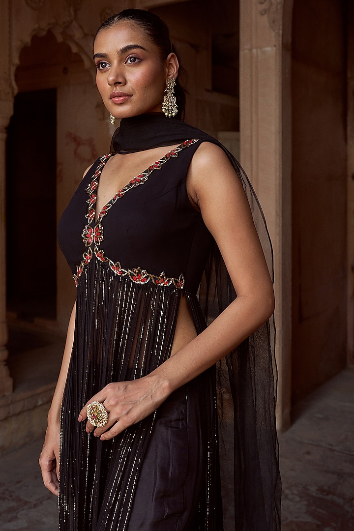 Black Silk & Lurex Georgette Hand Embroidered Kurta Set by SONAL PASRIJA at Pernia's Pop Up Shop