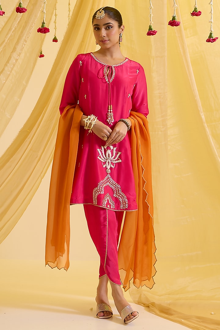 Pink Silk & Organza Hand Embroidered Kalidar Kurta Set by SONAL PASRIJA at Pernia's Pop Up Shop