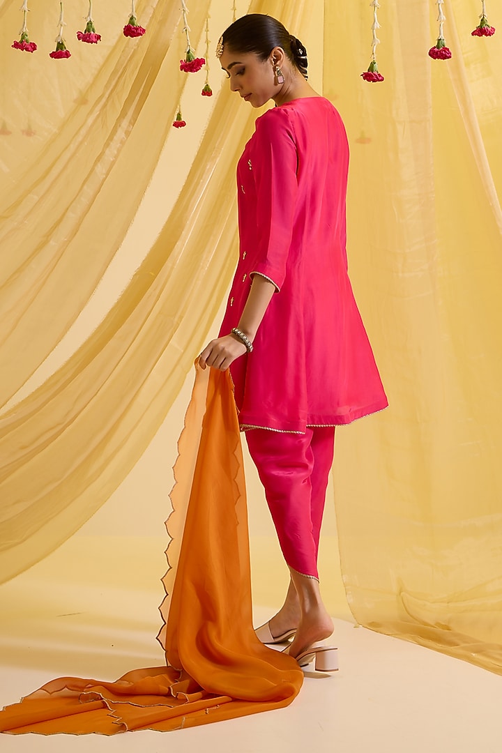 Pink Silk & Organza Hand Embroidered Kalidar Kurta Set by SONAL PASRIJA at Pernia's Pop Up Shop