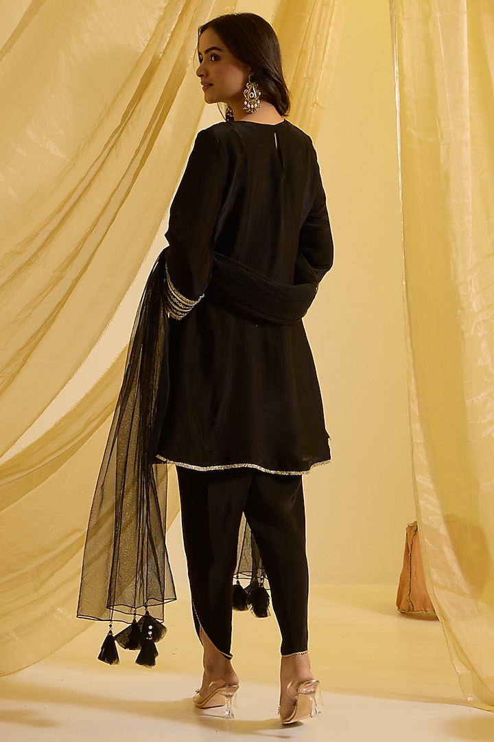 Black Silk Hand Embroidered Kalidar Kurta Set by SONAL PASRIJA at Pernia's Pop Up Shop