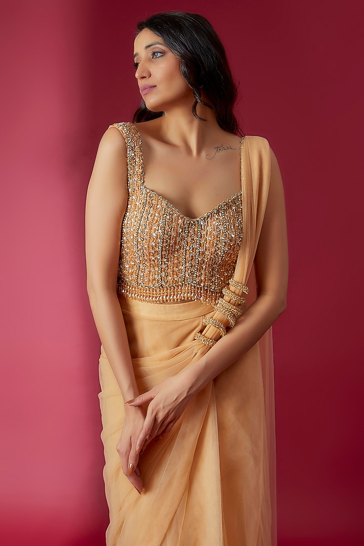 Champagne Gold Swiss Net Pleated Reception Saree Set by Sonaakshi Raaj at Pernia's Pop Up Shop