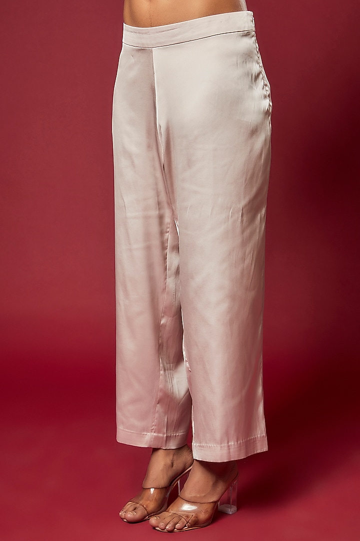 Champagne Satin Embroidered Knotted Kaftan by Sonaakshi Raaj at Pernia's Pop Up Shop