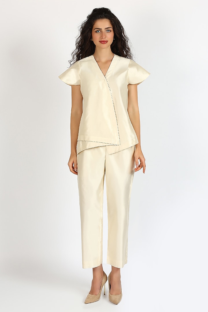 Coconut Milk Silk Chanderi Co-Ord Set by Sonal Singh at Pernia's Pop Up Shop