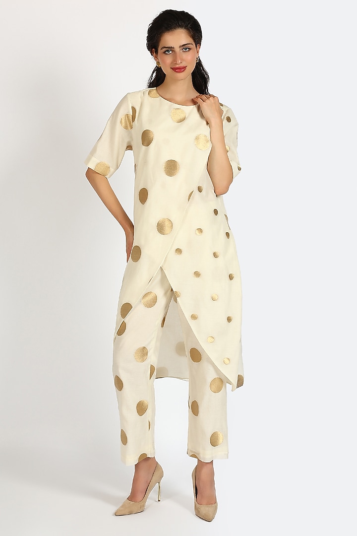 Coconut Milk Silk Chanderi Co-Ord Set by Sonal Singh at Pernia's Pop Up Shop