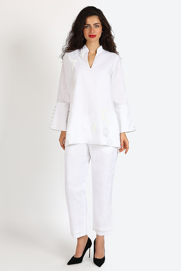 Lucent White Linen Embroidered Co-Ord Set by Sonal Singh at Pernia's Pop Up Shop