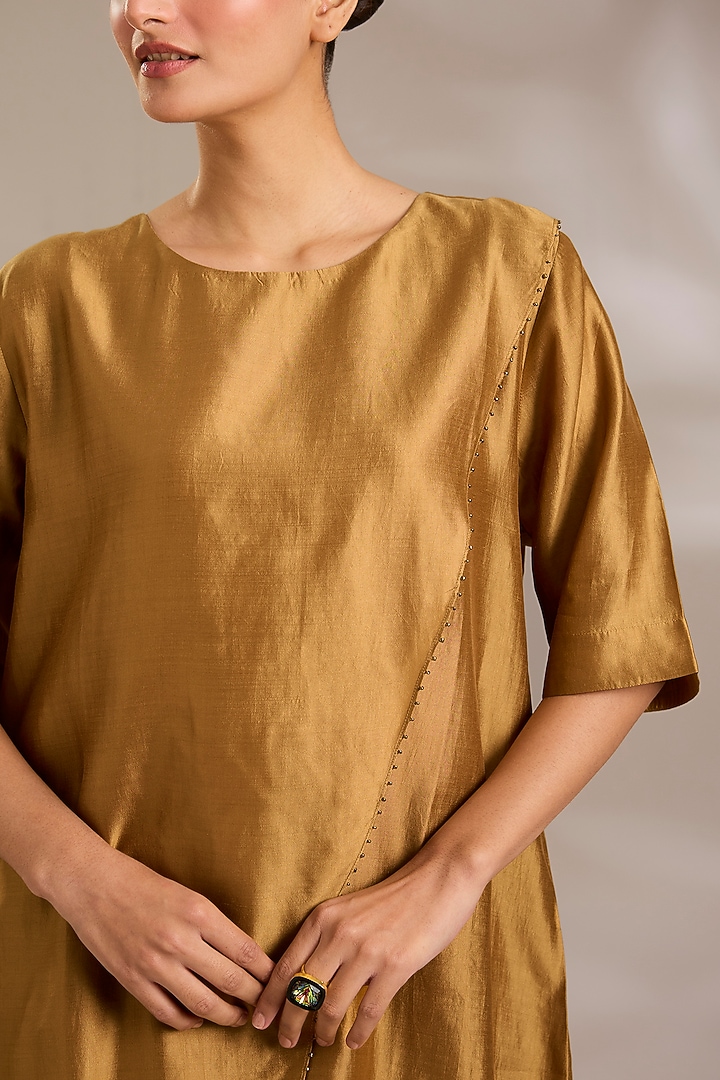 Honey Bronze Chanderi Silk Asymmetrical Tunic Set by Sonal Singh at Pernia's Pop Up Shop