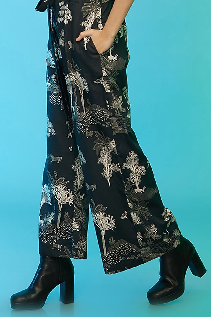 Black Cotton Printed Co-Ord Set by Label SO US at Pernia's Pop Up Shop