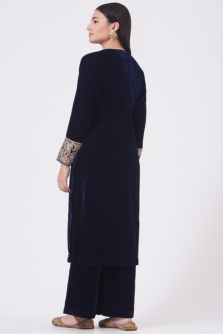 Blue Zardosi Embroidered Kurta Set by Soniya G at Pernia's Pop Up Shop