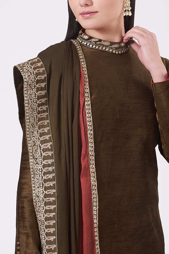 Brown Zardosi Embroidered Kurta Set by Soniya G at Pernia's Pop Up Shop