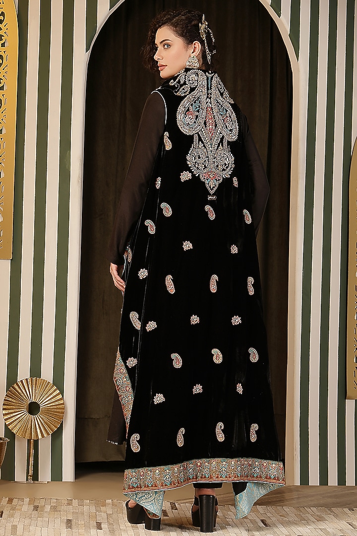 Black Blended Silk Wedding Anarkali Set by Soniya G at Pernia's Pop Up Shop