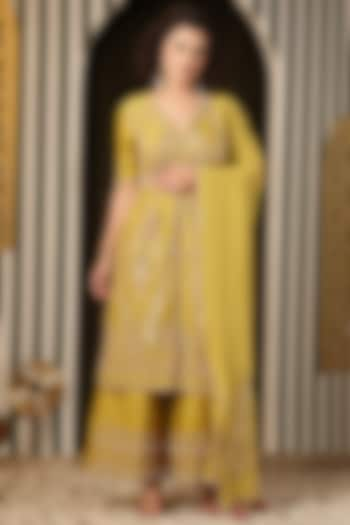 Yellow Pure Chanderi Resham Work Kurta Set by Soniya G at Pernia's Pop Up Shop