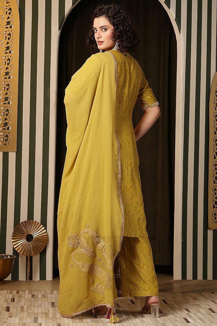 Yellow Pure Chanderi Resham Work Kurta Set by Soniya G at Pernia's Pop Up Shop
