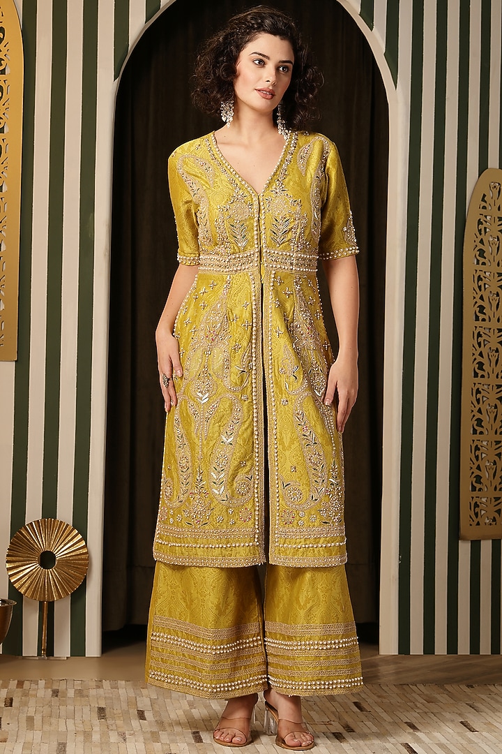 Yellow Pure Chanderi Resham Work Kurta Set by Soniya G at Pernia's Pop Up Shop