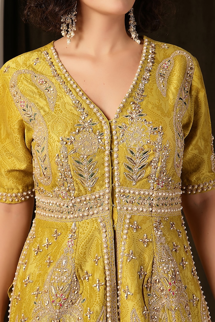 Yellow Pure Chanderi Resham Work Kurta Set by Soniya G at Pernia's Pop Up Shop