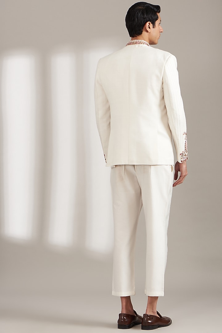 Off-White Handloom Silk Embellished Jodhpuri Set by Soniya G Men at Pernia's Pop Up Shop