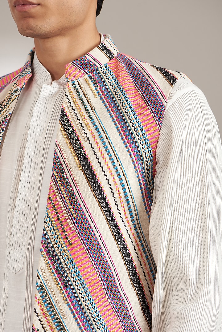 Ivory Pure Handloom Silk Printed Bundi Set by Soniya G Men at Pernia's Pop Up Shop