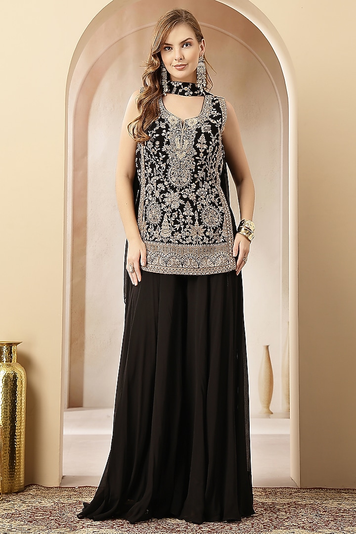 Black Georgette Embroidered Kurta Set by Soniya G at Pernia's Pop Up Shop