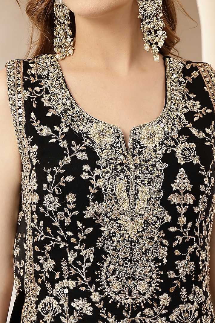 Black Georgette Embroidered Kurta Set by Soniya G at Pernia's Pop Up Shop