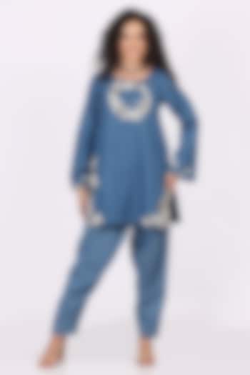 Blue Denim Thread Embroidered Kurta Set by Soniya G at Pernia's Pop Up Shop