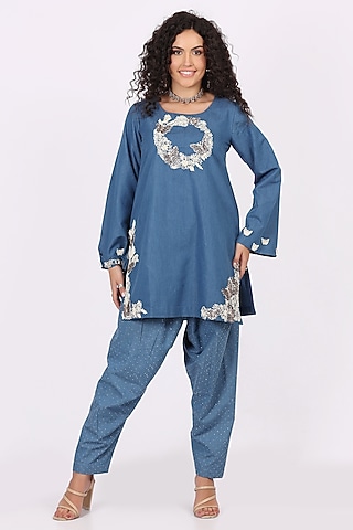 Blue Denim Thread Embroidered Kurta Set by Soniya G