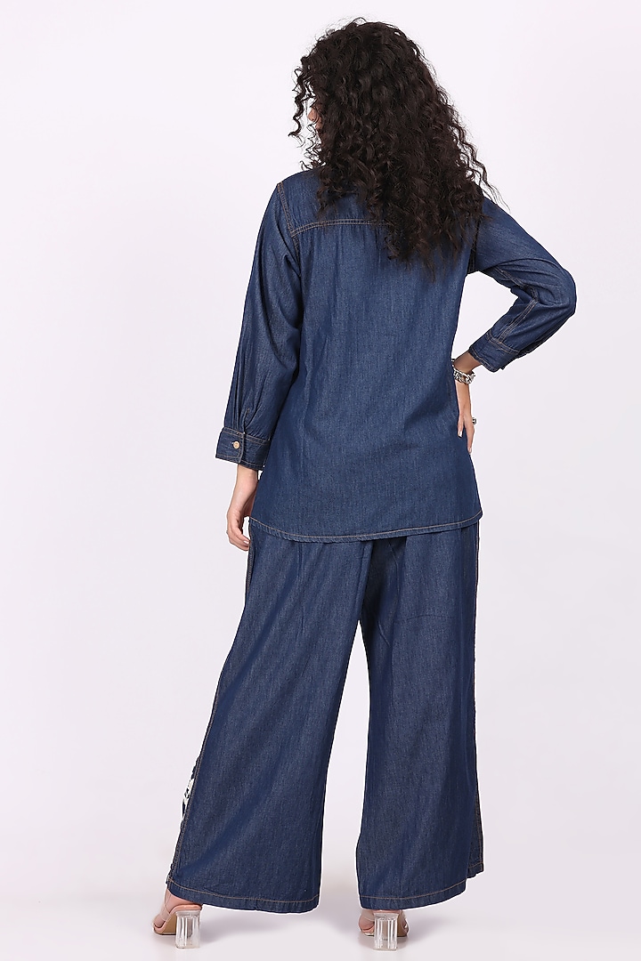Blue Denim Thread Embroidered Kurta Set by Soniya G at Pernia's Pop Up Shop