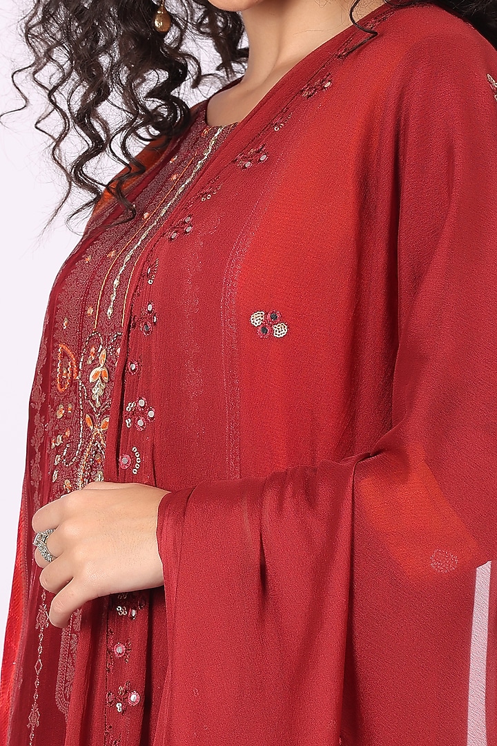 Red Cotton Crepe Zari Embellished Kurta Set by Soniya G at Pernia's Pop Up Shop