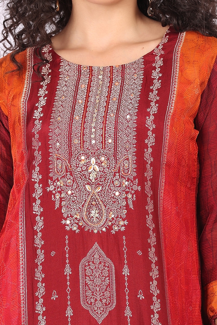Red Cotton Crepe Zari Embellished Kurta Set by Soniya G at Pernia's Pop Up Shop