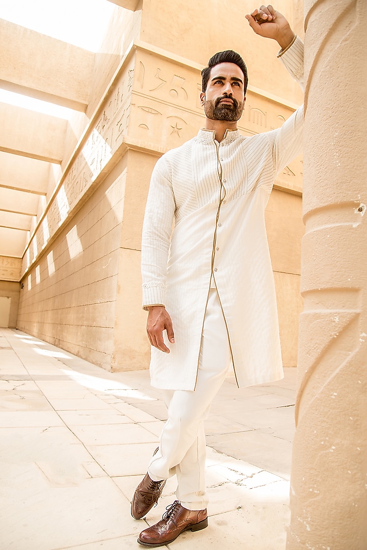 White Front Open Kurta Set For Boys by Soniya G KIDS at Pernia's Pop Up Shop