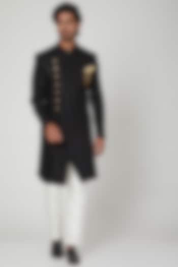 Black & White Angrakha Sherwani Set For Boys by Soniya G KIDS at Pernia's Pop Up Shop