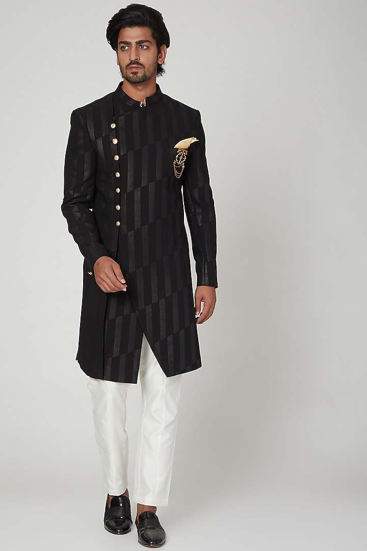 Black & White Angrakha Sherwani Set For Boys by Soniya G KIDS at Pernia's Pop Up Shop
