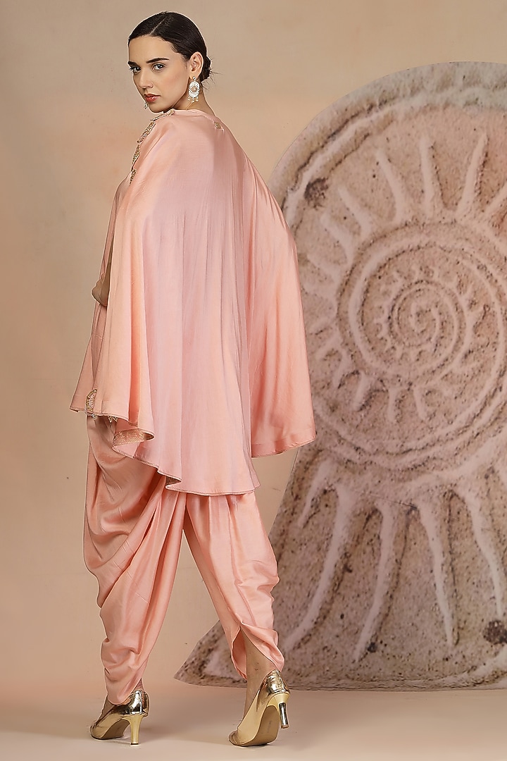 Powder Pink Muslin Silk Beadwork Kurta Set by Soniya G at Pernia's Pop Up Shop