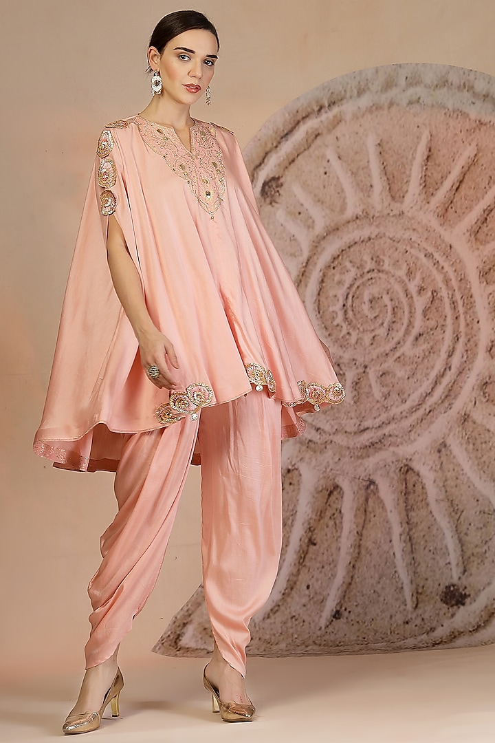 Powder Pink Muslin Silk Beadwork Kurta Set by Soniya G at Pernia's Pop Up Shop