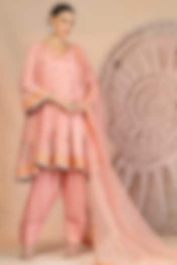 Powder Pink Muslin Silk Patchwork Kurta Set by Soniya G at Pernia's Pop Up Shop