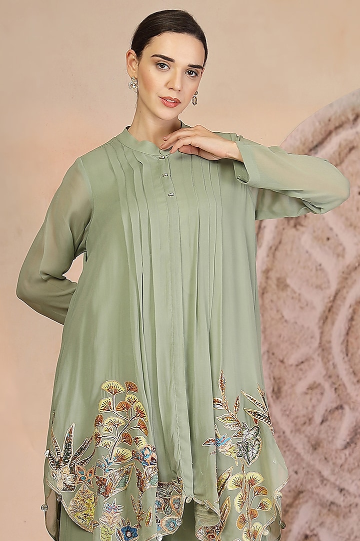 Pista Green Muslin Silk Embroidered Kurta Set by Soniya G at Pernia's Pop Up Shop