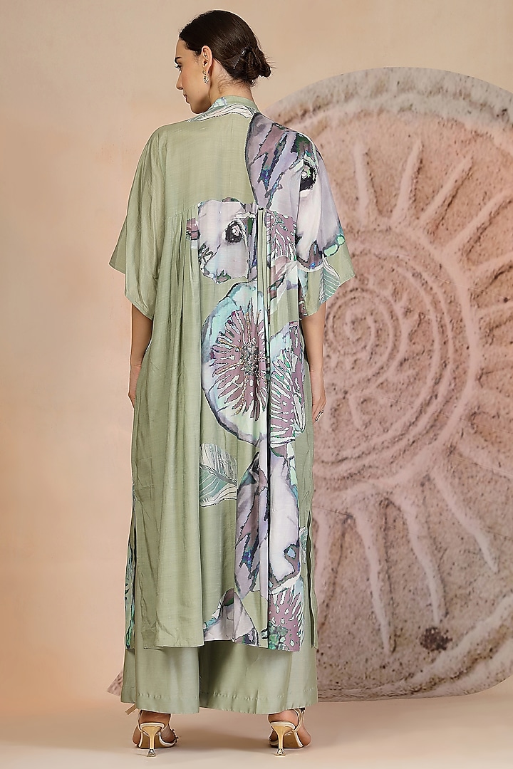 Pista Green Muslin Silk Embroidered Kurta Set by Soniya G at Pernia's Pop Up Shop