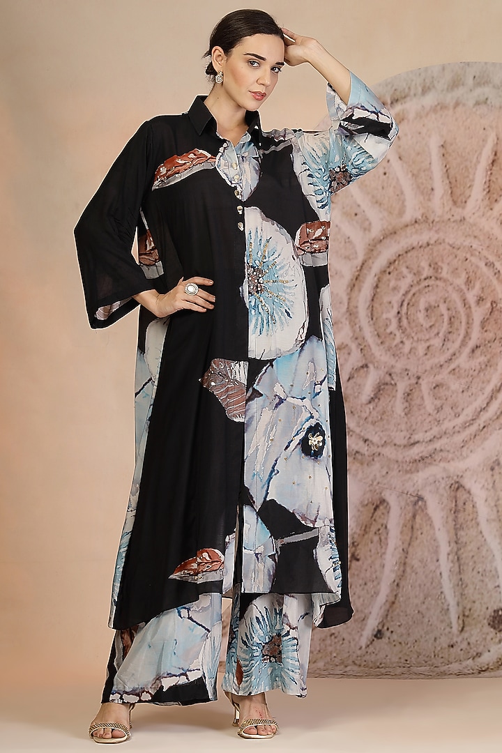 Charcoal Black Muslin Silk Embroidered Kurta Set by Soniya G at Pernia's Pop Up Shop