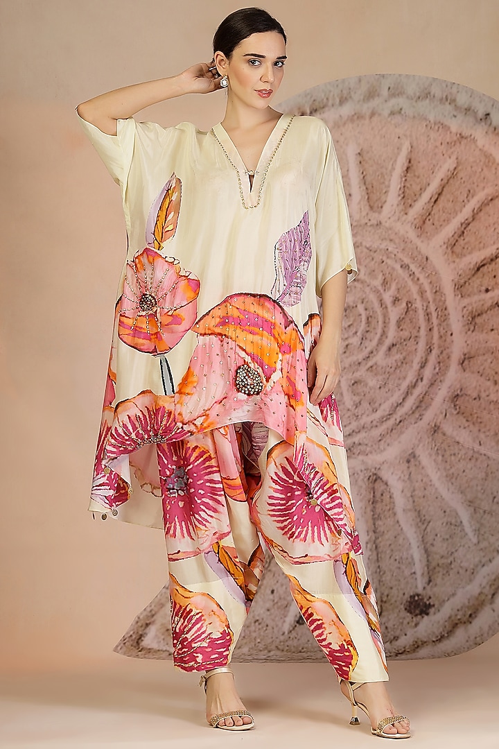 Ivory Muslin Silk Printed & Embroidered Kurta Set by Soniya G at Pernia's Pop Up Shop