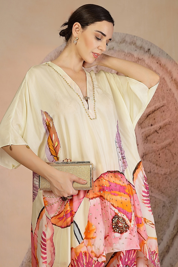 Ivory Muslin Silk Printed & Embroidered Kurta Set by Soniya G at Pernia's Pop Up Shop