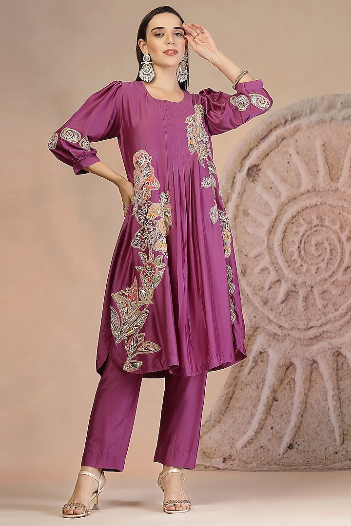 Electric Purple Muslin Silk Hand Embroidered Kurta Set by Soniya G at Pernia's Pop Up Shop