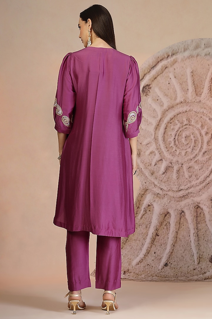 Electric Purple Muslin Silk Hand Embroidered Kurta Set by Soniya G at Pernia's Pop Up Shop