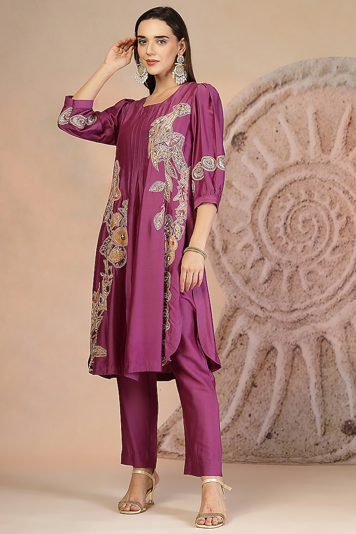 Electric Purple Muslin Silk Hand Embroidered Kurta Set by Soniya G at Pernia's Pop Up Shop
