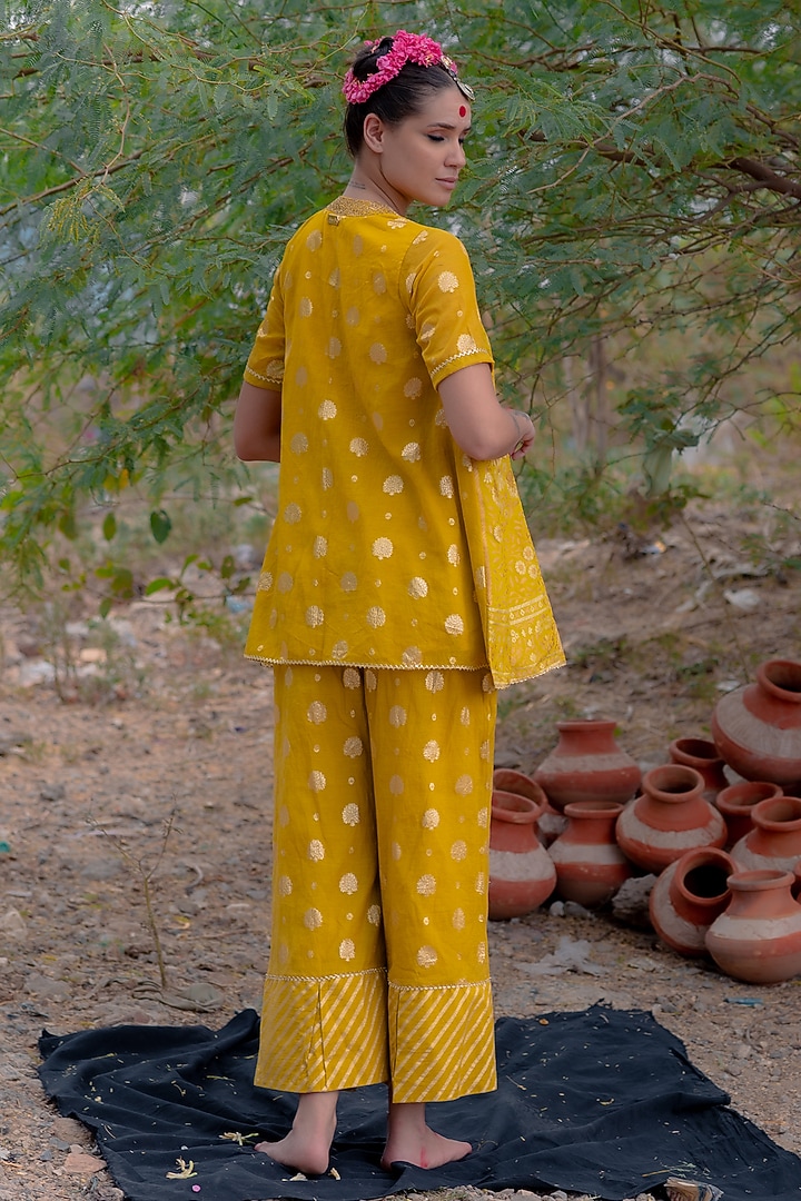 Yellow Banarasi Silk Co-Ord Set by Soniya G at Pernia's Pop Up Shop