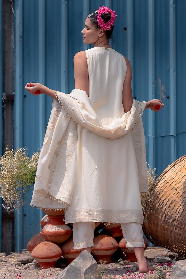 Ivory Banarasi Silk Co-Ord Set by Soniya G at Pernia's Pop Up Shop