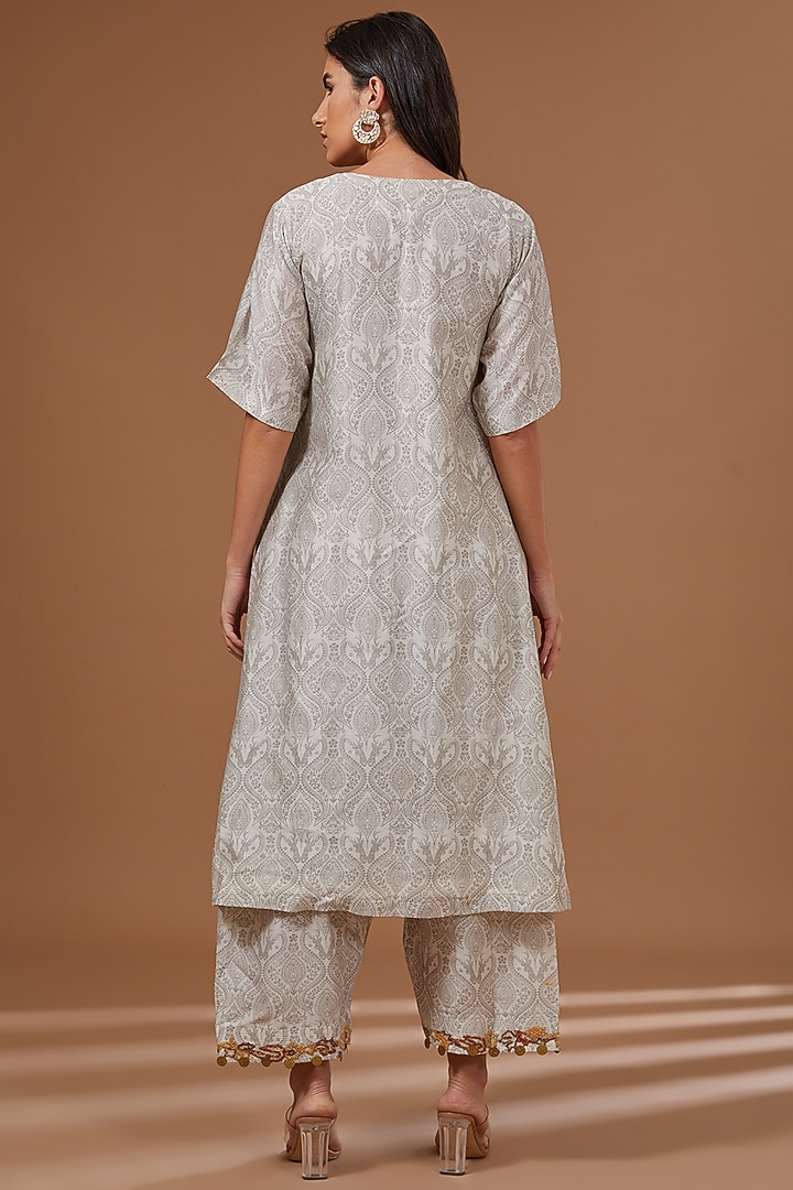 Ivory Chanderi Silk Dori Embroidered Kurta Set by Soniya G at Pernia's Pop Up Shop