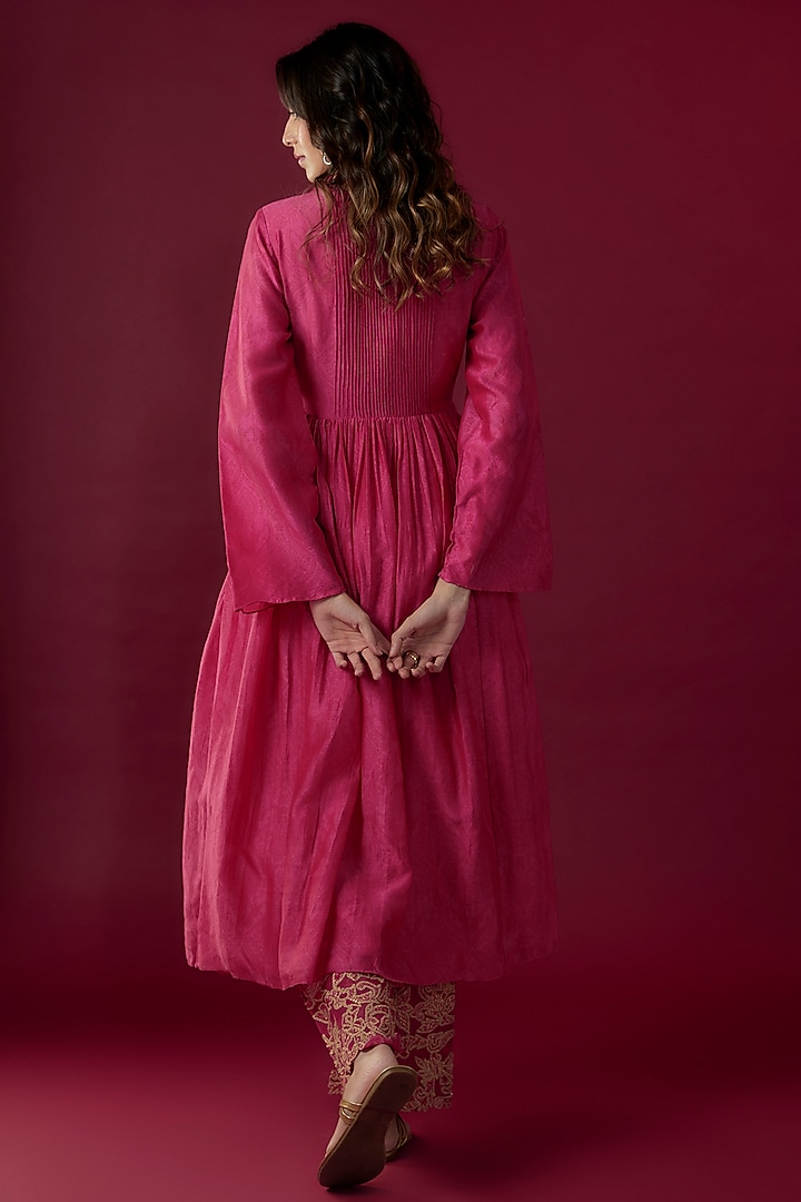 Magenta Chanderi Silk Printed & Dori Embroidered Kurta Set by Soniya G at Pernia's Pop Up Shop
