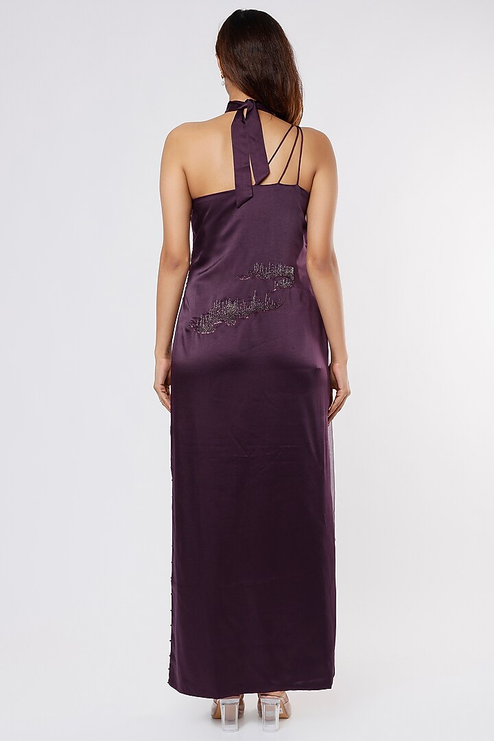 Violet Embroidered Gown by Sozenkari at Pernia's Pop Up Shop