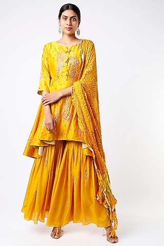 Yellow Embellished Asymmetrical Anarkali Set by SOZENKARI