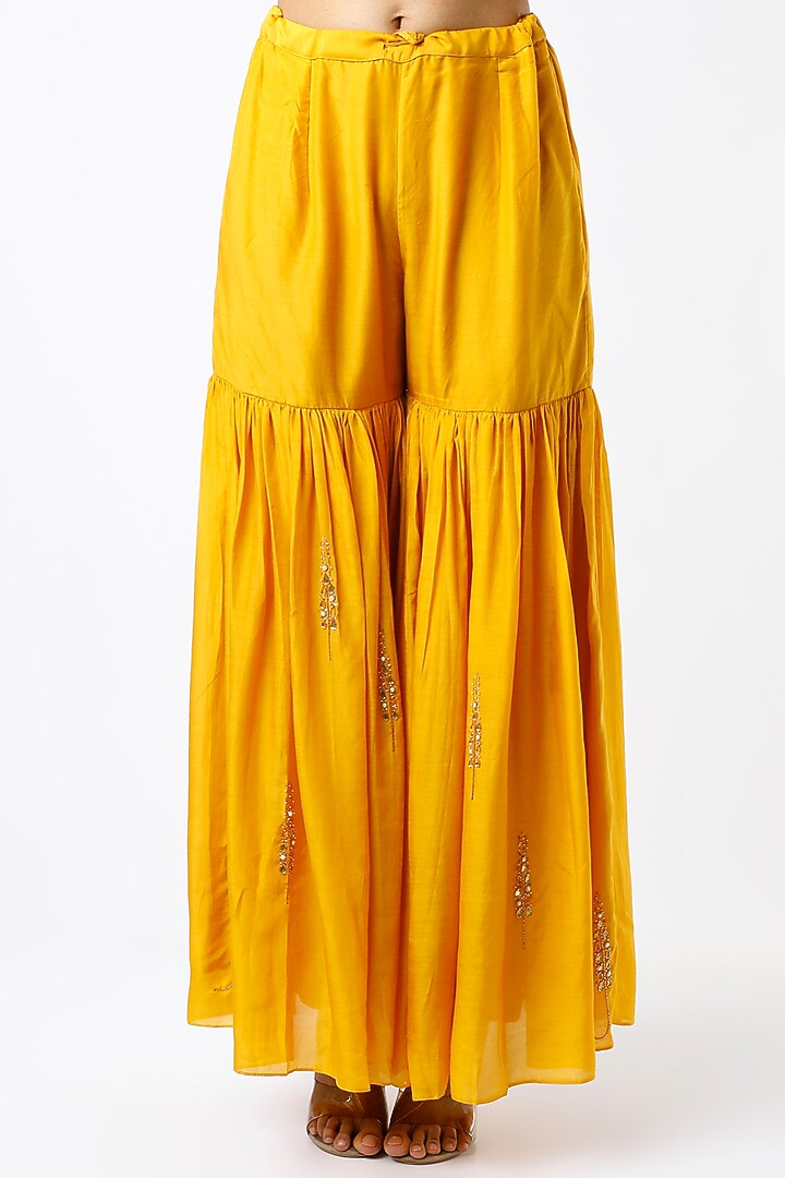 Yellow Embellished Asymmetrical Wedding Anarkali Set by SOZENKARI at Pernia's Pop Up Shop